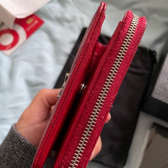 MONOGRAM COMPACT ZIP AROUND WALLET IN GRAIN DE POUDRE EMBOSSED LEATHER - Picture 2 of 7